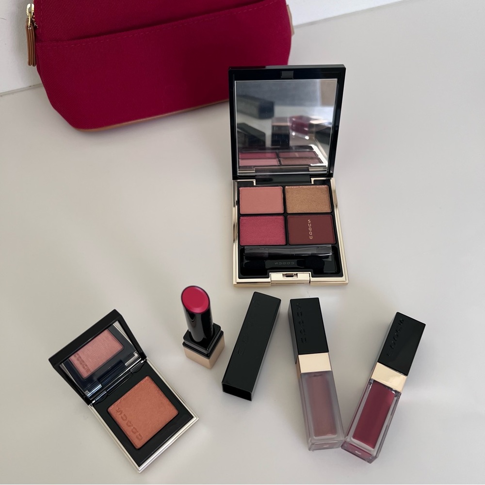 SUQQU Holiday Makeup Set